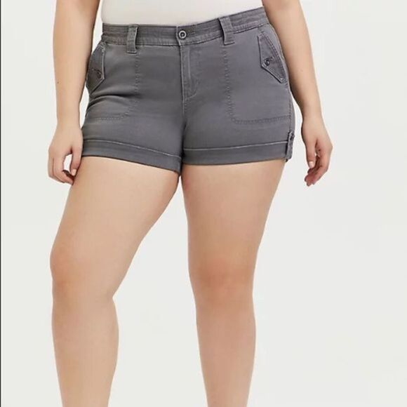 Torrid Grey Military Short Shorts - Picture 1 of 9